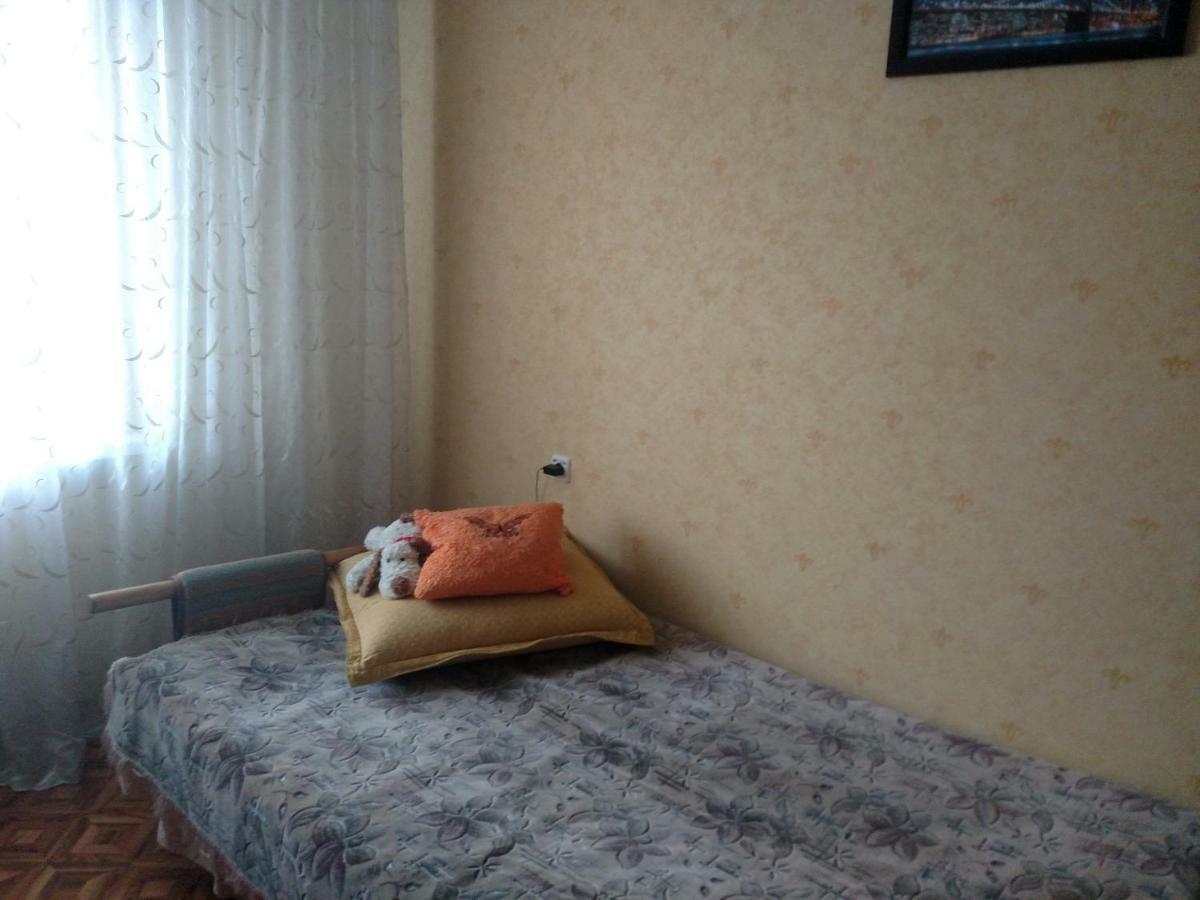 Двокімнатна Квартира Yuzhne Eksteriør billede